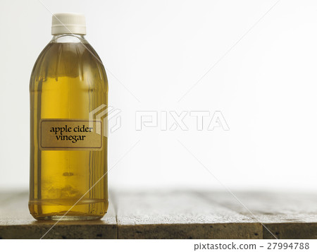 apple cider vinegar 27994788