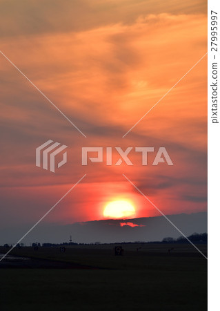 A sunset A sunset 27995997