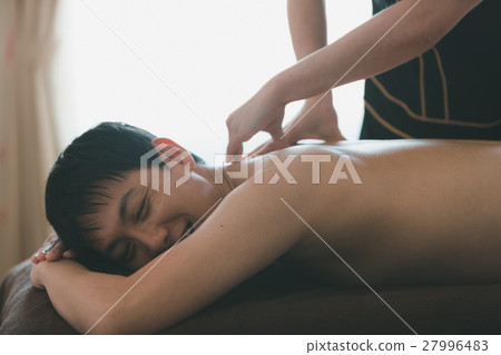 男性保養 男生做臉 男性做臉 27996483