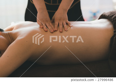 男性保養 男生做臉 男性做臉 27996486