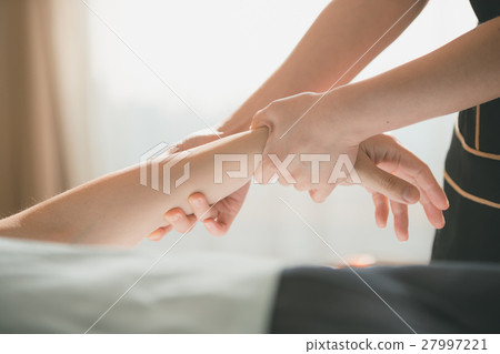 按摩 男人 男 27997221