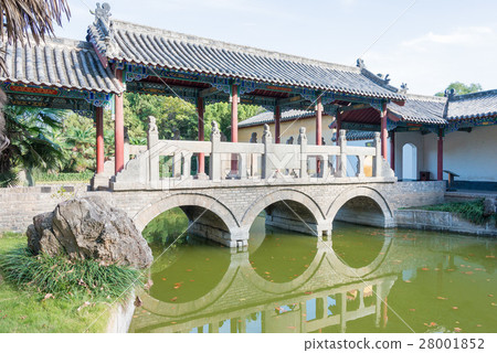 中國河南省通化市通州寺（玉嶺橋風景區） 28001852