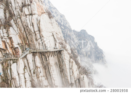 本山的三條皇帝航行街道，在河南省的Den，中國 28001938