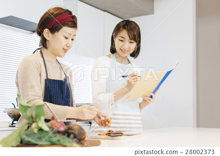 做飯的女人 28002373