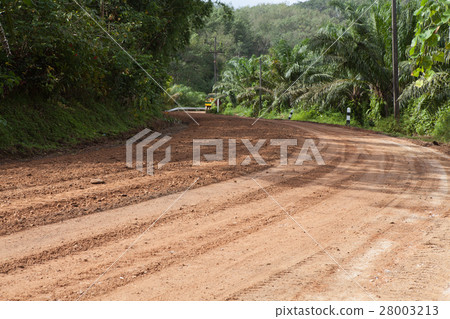 rural gravel road rural gravel road 28003213