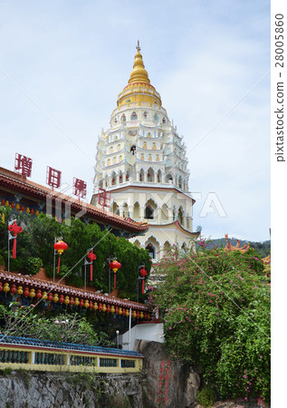 Buddhist temple Kek Lok Si in Penang 28005860