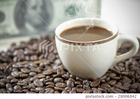 Roasted coffee beans and hot coffee 28006842