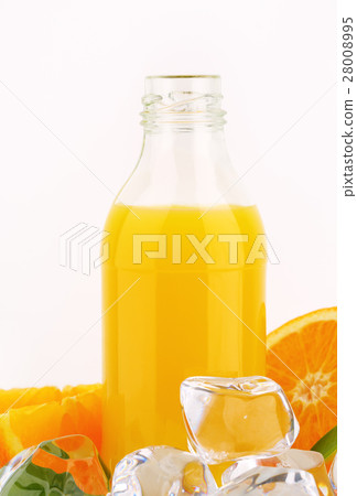bottle of orange juice 28008995