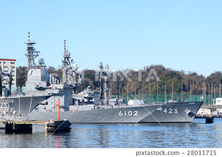 測試船Asuka和供應船Tokiwa 28011715