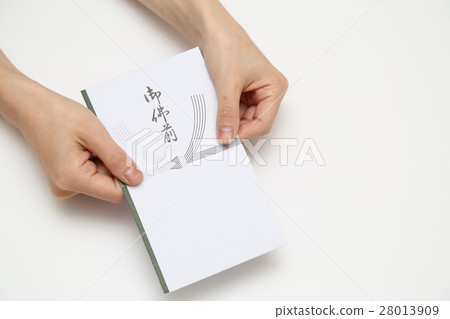 信封在佛陀面前 信封在佛陀面前 28013909