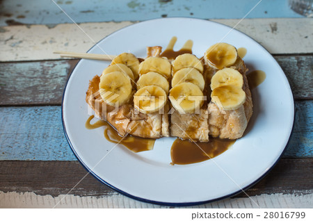 Caramel banana toast Caramel banana toast 28016799