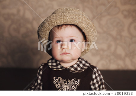 little funny girl in retro dress 28019358