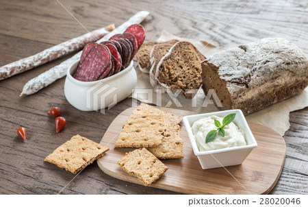 Salami with bread Salami with bread 28020046