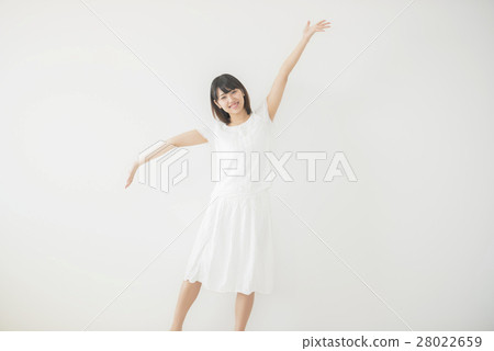 一個微笑的女人 28022659