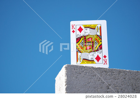 Cards and walls (King of Diamonds) Cards and walls (King of Diamonds) 28024028