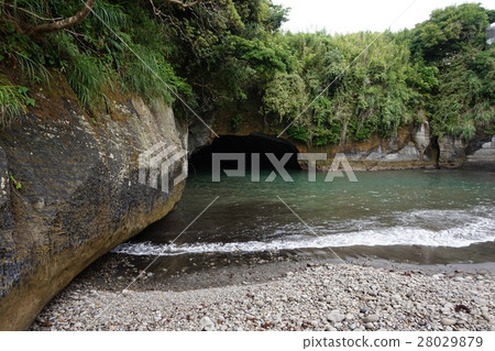 Dodagashima cave Dodagashima cave 28029879