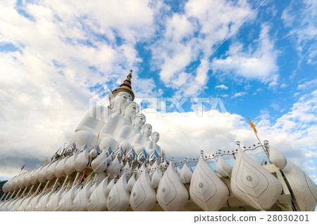 White buddha statue,Wat Phra That Pha Son Kaew 28030201
