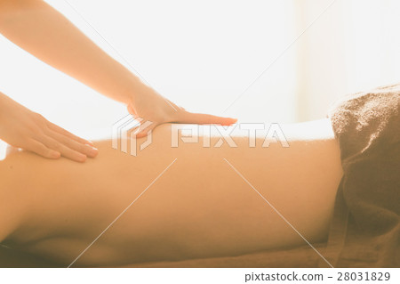 男性保養 男生做臉 男性做臉 28031829