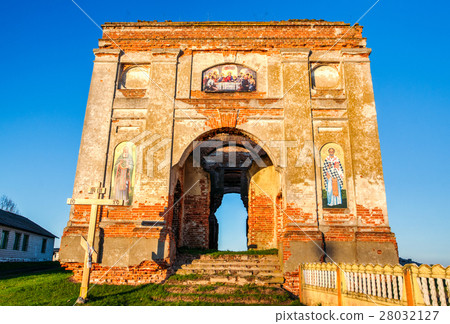 Brick destroyed the church of St. Nicholas Brick destroyed the church of St. Nicholas 28032127