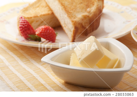  Butter toast 28033863