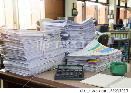 Business Concept, Pile of unfinished documents Business Concept, Pile of unfinished documents 28035915