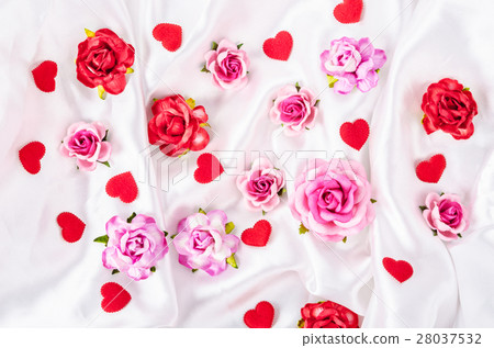 Many of roses and red heart. Many of roses and red heart. 28037532