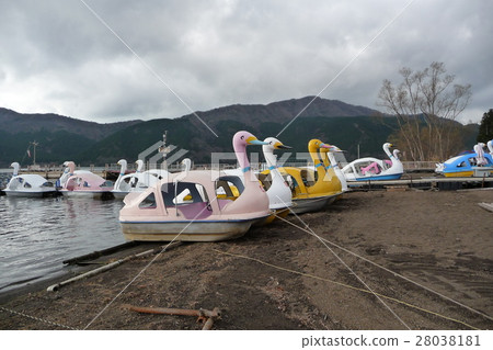 Hakone Ashinoko 28038181