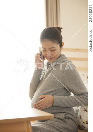 Maternity life 28038233