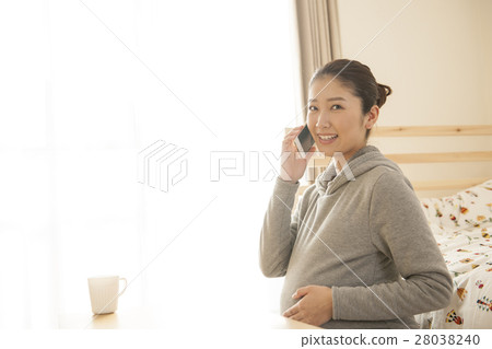 Maternity life 28038240