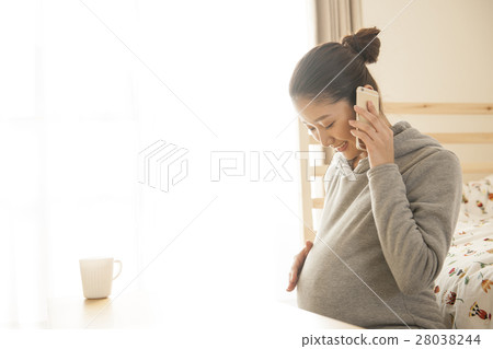 Maternity life 28038244