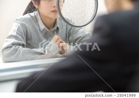 Visiting room image 28041999