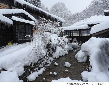 In Cherry hot springs which is the most popular of Dantotsu in hot-spring resort, it is known as an inn that it is hard for Japan to make the reservation. In Cherry hot springs which is the most popular of Dantotsu in hot-spring resort, it is known as an inn that it is hard for Japan to make the reservation. 28043796