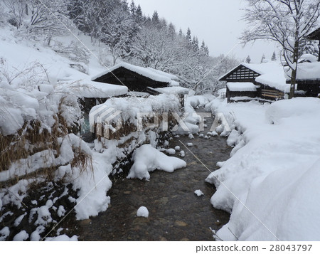 In Cherry hot springs which is the most popular of Dantotsu in hot-spring resort, it is known as an inn that it is hard for Japan to make the reservation. In Cherry hot springs which is the most popular of Dantotsu in hot-spring resort, it is known as an inn that it is hard for Japan to make the reservation. 28043797