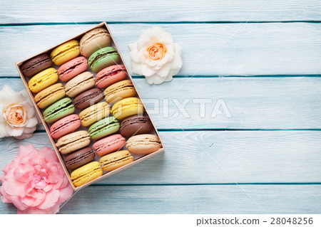 Colorful macaroons in a box Colorful macaroons in a box 28048256