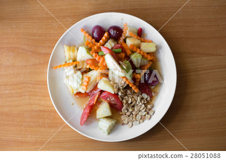 Thai spicy mixed fruit salad Thai spicy mixed fruit salad 28051088
