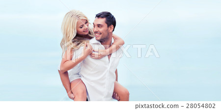 couple at seaside 28054802