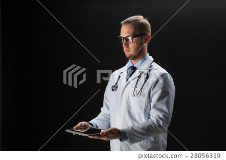 doctor with tablet pc and stethoscope 28056319