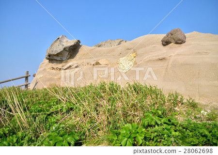 A stratum outcrop of Himaki Cape of Hokkaido 28062698