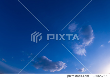 1月下旬的天空和雲彩(3:2) 1月下旬的天空和雲彩(3:2) 28065286