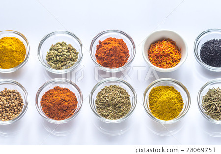 Different kinds of spices and herbs 28069751
