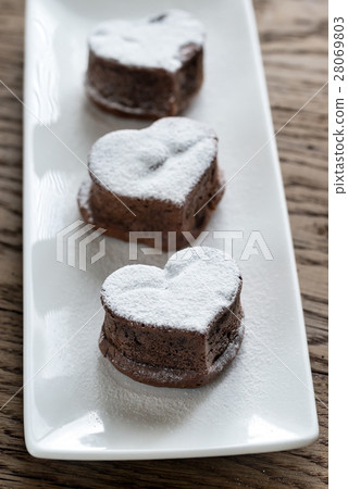 Chocolate lava cakes in the shape of heart 28069803