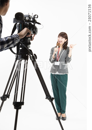 Announcer who speaks in front of the camera Announcer who speaks in front of the camera 28071536