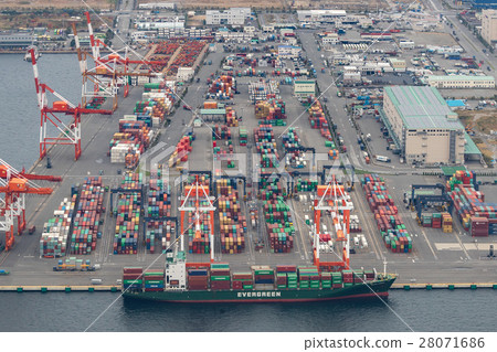 Container wharf and gantry crane 28071686