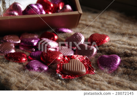 Heart chocolate 28072145