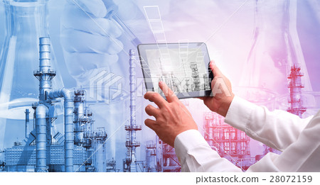 Petrochemical oil refinery 28072159