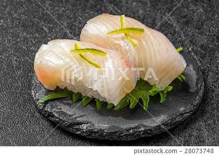 Hammer's yellowtail壽司壽司的黃尾魚 Hammer's yellowtail壽司壽司的黃尾魚 28073748