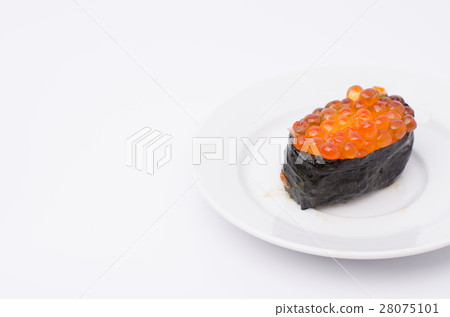 sushi isolated on a white background 28075101