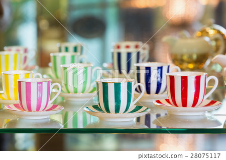 Colorful porcelain tea cups 28075117