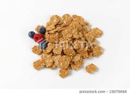 pile of breakfast cereal 28076666