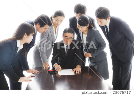 Multiple person _ Settlement approval image 28076717